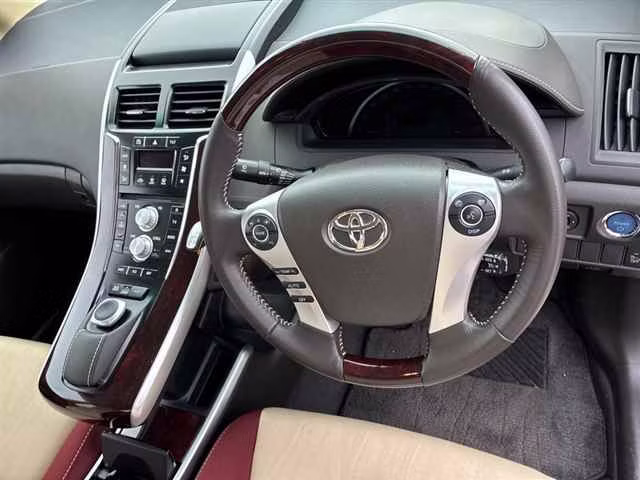 TOYOTA SAI