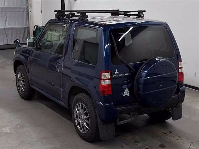 MITSUBISHI PAJERO MINI