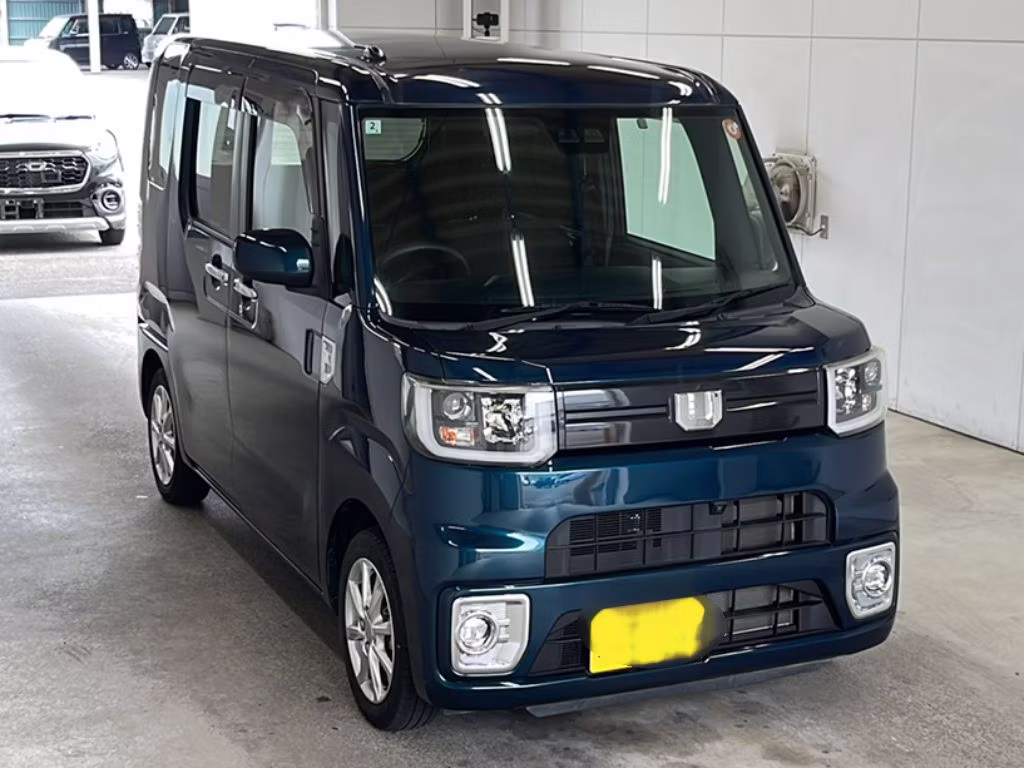 DAIHATSU WAKE