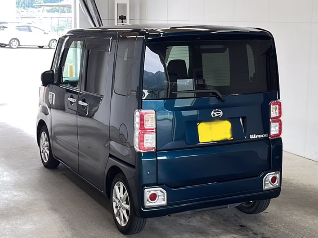 DAIHATSU WAKE