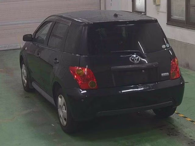 TOYOTA IST
