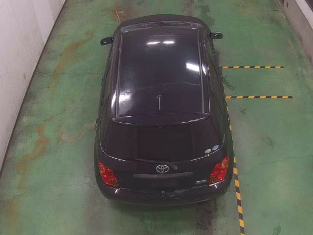 TOYOTA IST