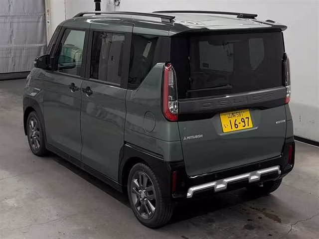 MITSUBISHI DELICA MINI