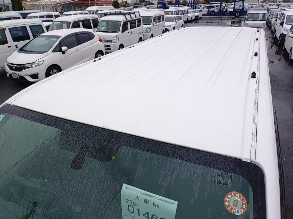 NISSAN NV350 CARAVAN