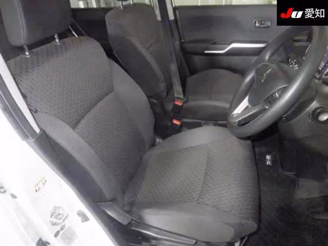 MITSUBISHI DELICA D:2