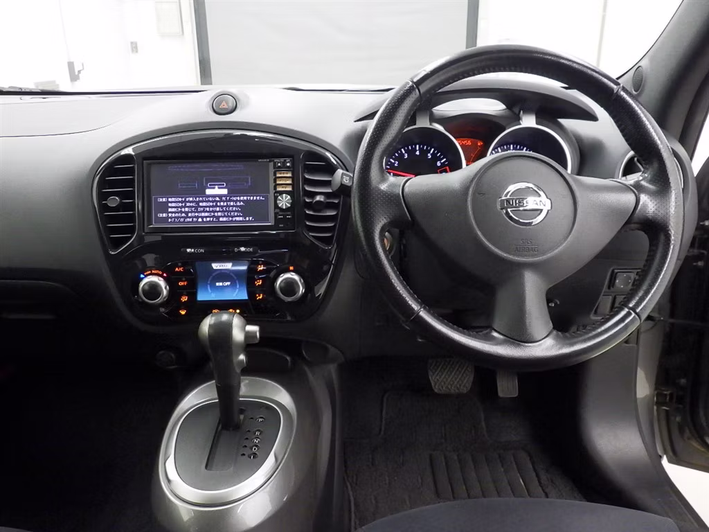 NISSAN JUKE