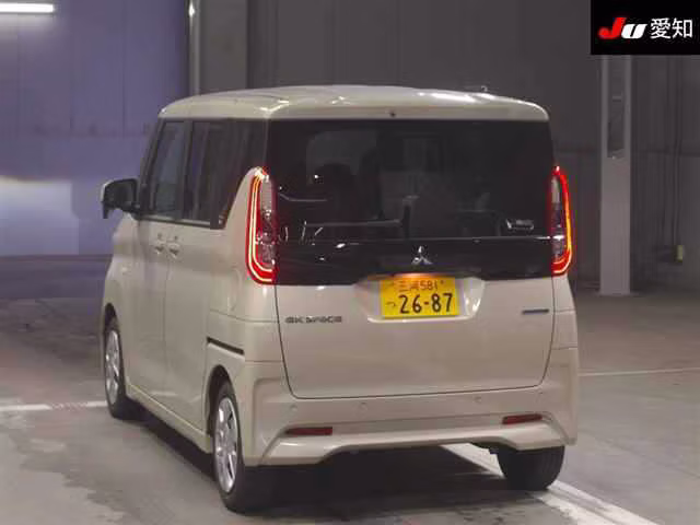 MITSUBISHI EK SPACE