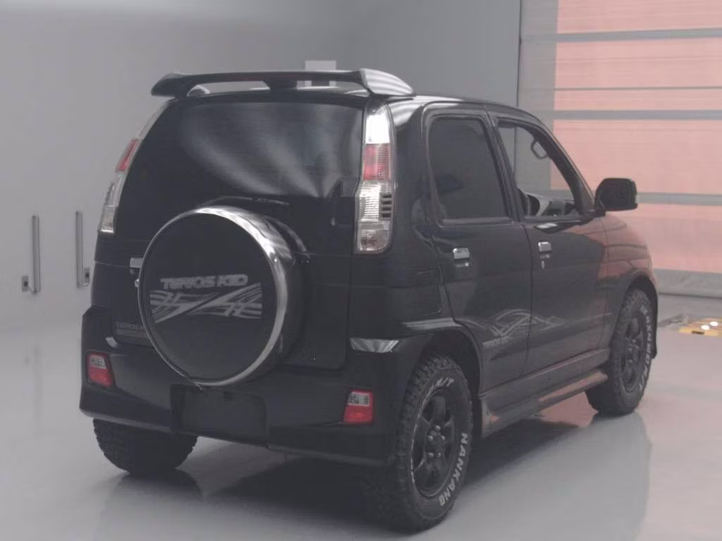 DAIHATSU TERIOS KID