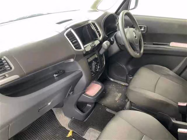 MITSUBISHI DELICA D:2