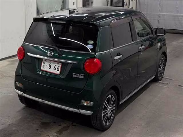 DAIHATSU CAST