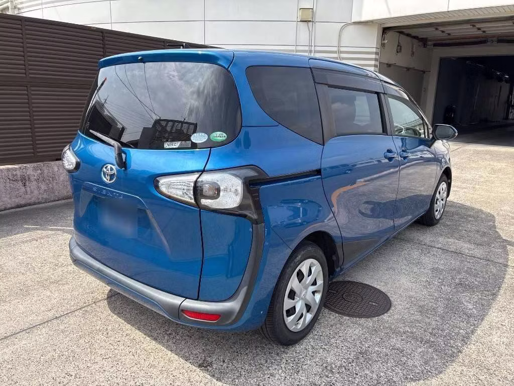TOYOTA SIENTA