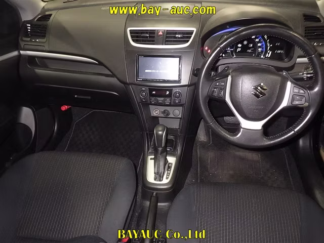 SUZUKI SWIFT