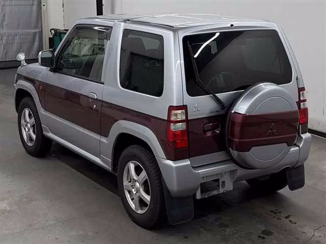 MITSUBISHI PAJERO MINI