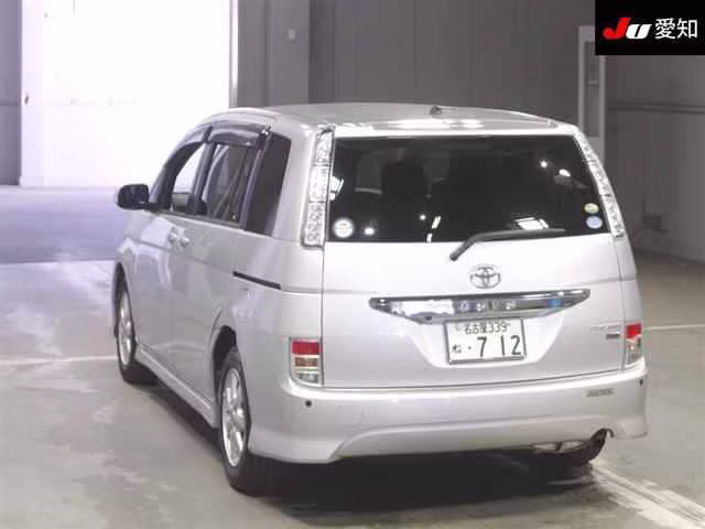 TOYOTA ISIS