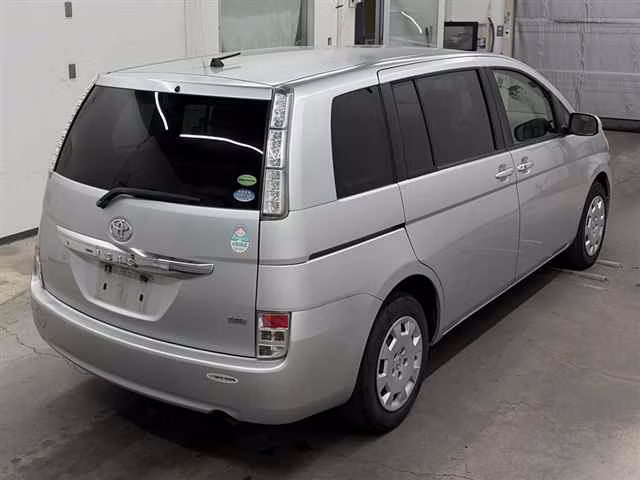 TOYOTA ISIS