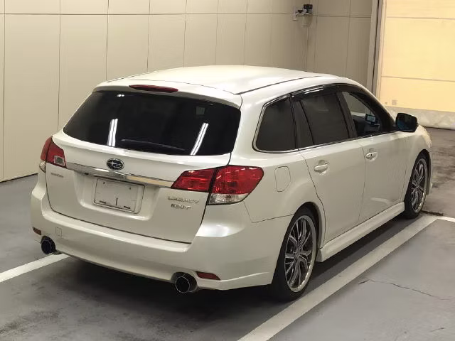 SUBARU LEGACY