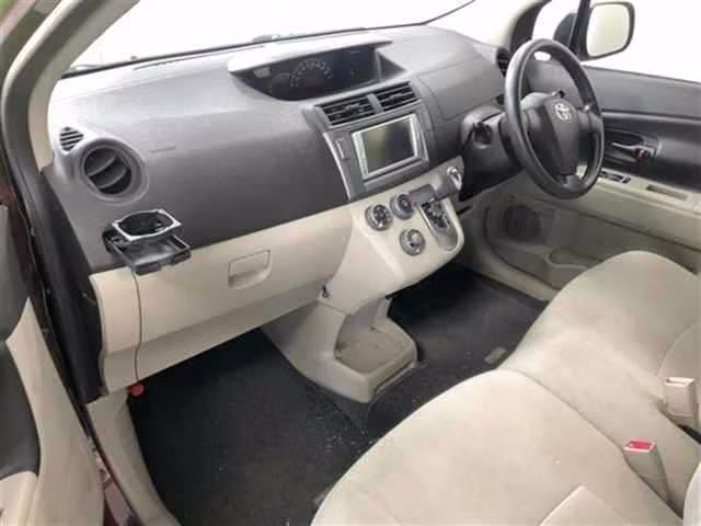 TOYOTA PASSO SETTE
