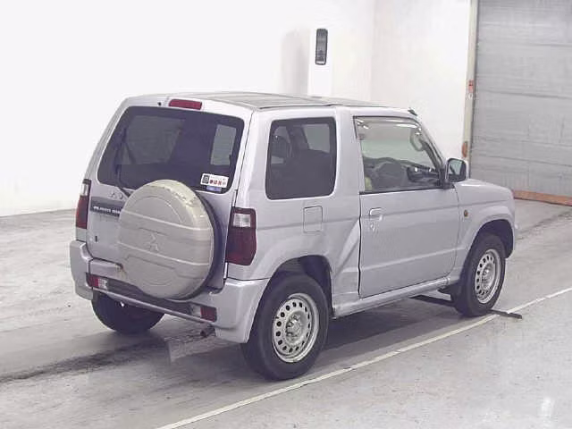 MITSUBISHI PAJERO MINI