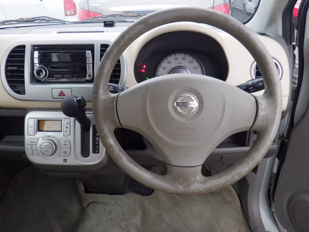 NISSAN MOCO