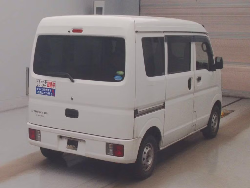 MITSUBISHI MINICAB