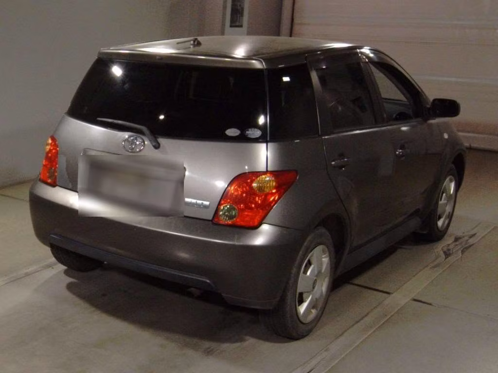 TOYOTA IST