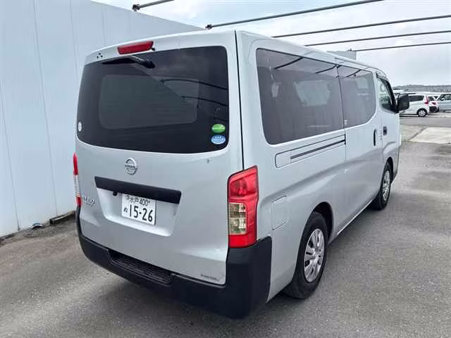 NISSAN NV350 CARAVAN
