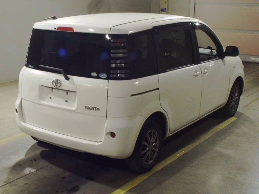TOYOTA SIENTA