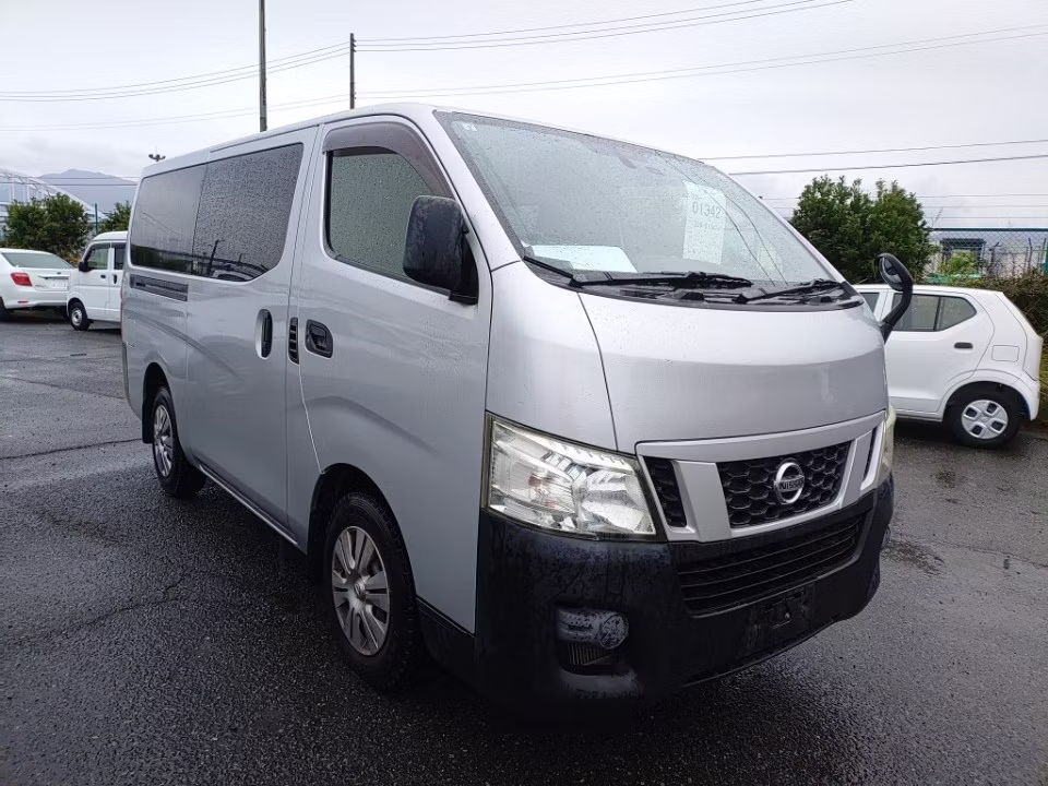 NISSAN NV350 CARAVAN
