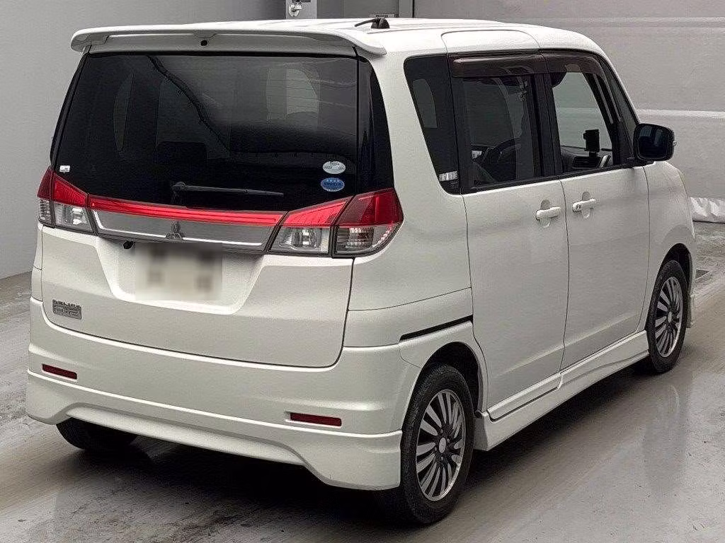 MITSUBISHI DELICA D:2