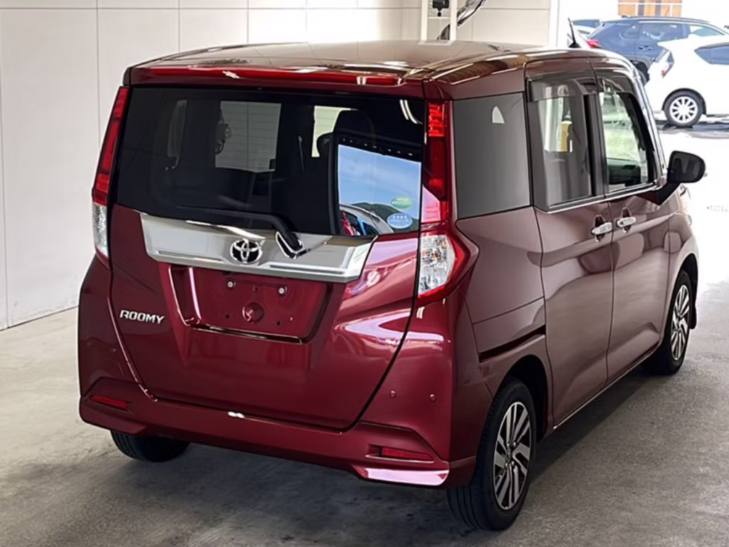 TOYOTA ROOMY