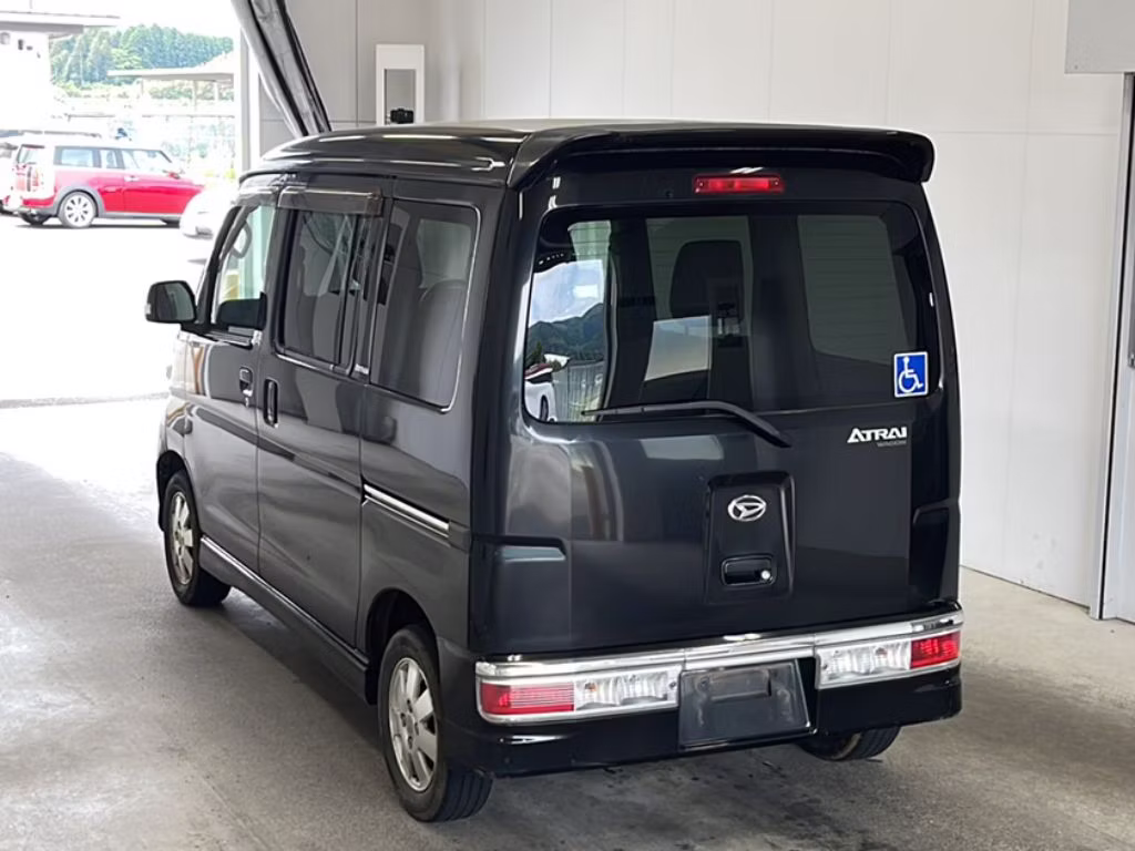 DAIHATSU ATRAI