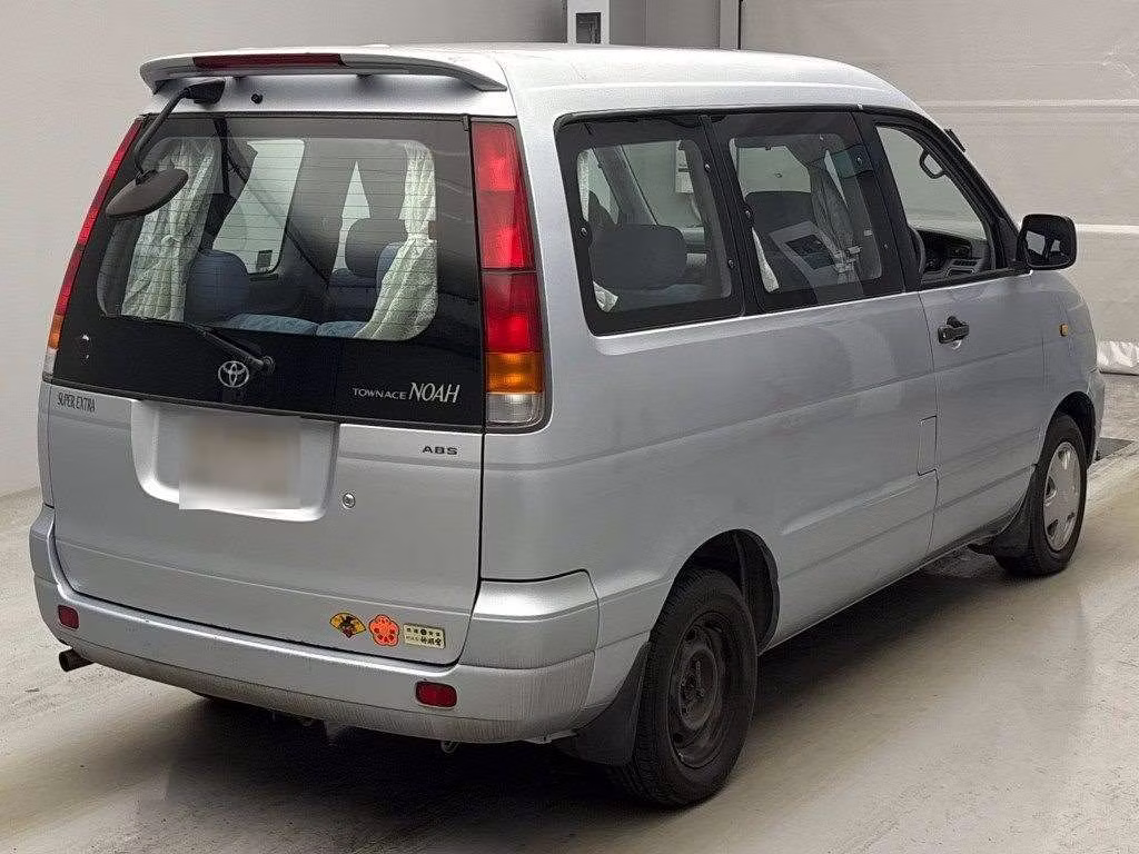 TOYOTA TOWN ACE NOAH