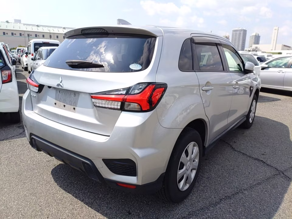 MITSUBISHI RVR