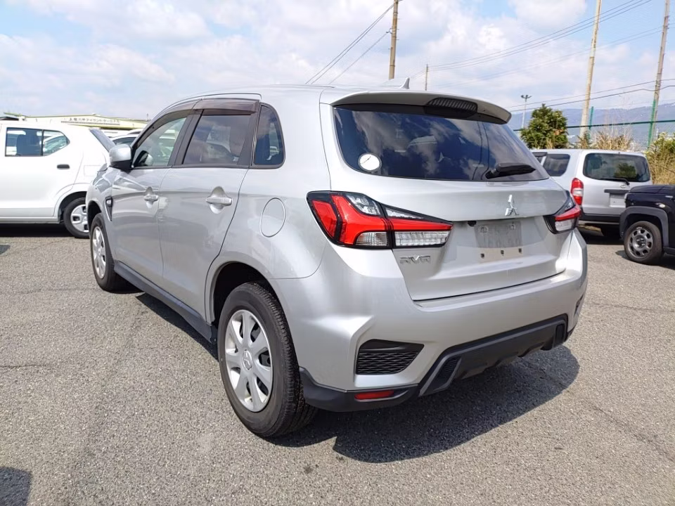 MITSUBISHI RVR