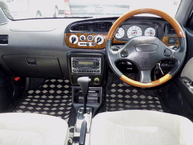 DAIHATSU MIRA GINO