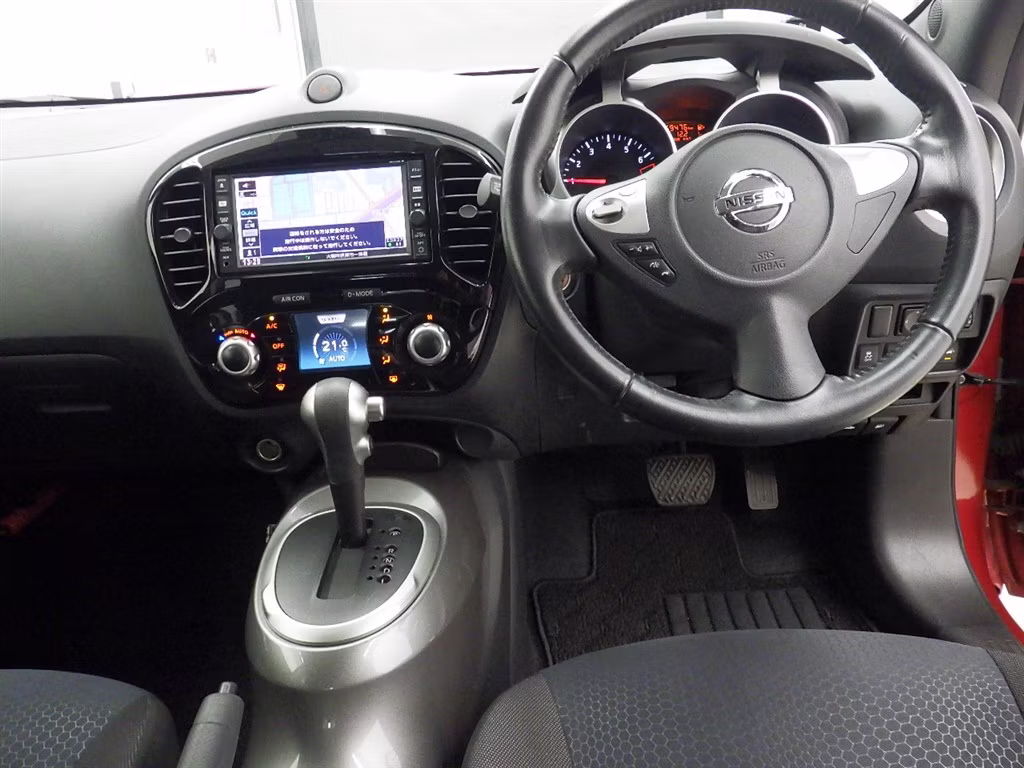 NISSAN JUKE