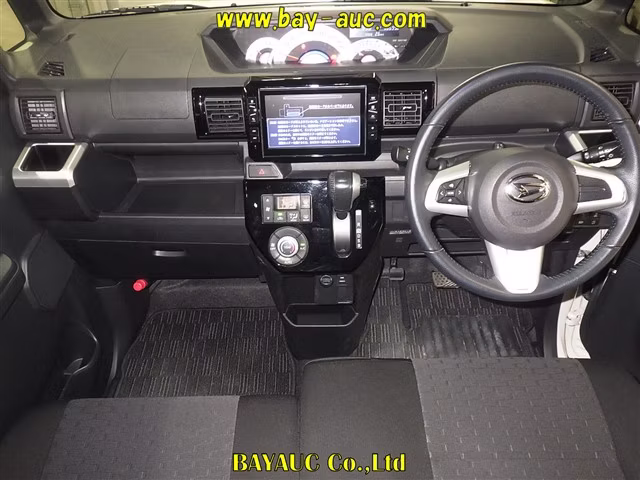 DAIHATSU WAKE