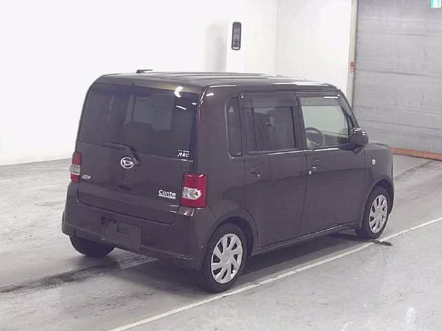 DAIHATSU MOVE CONTE