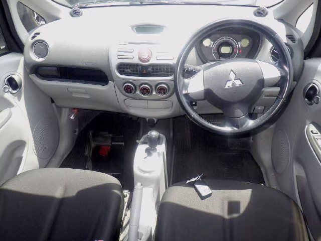 MITSUBISHI I