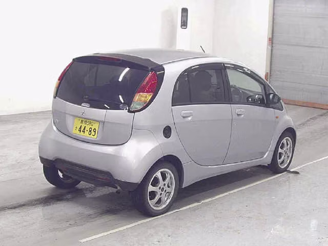 MITSUBISHI I
