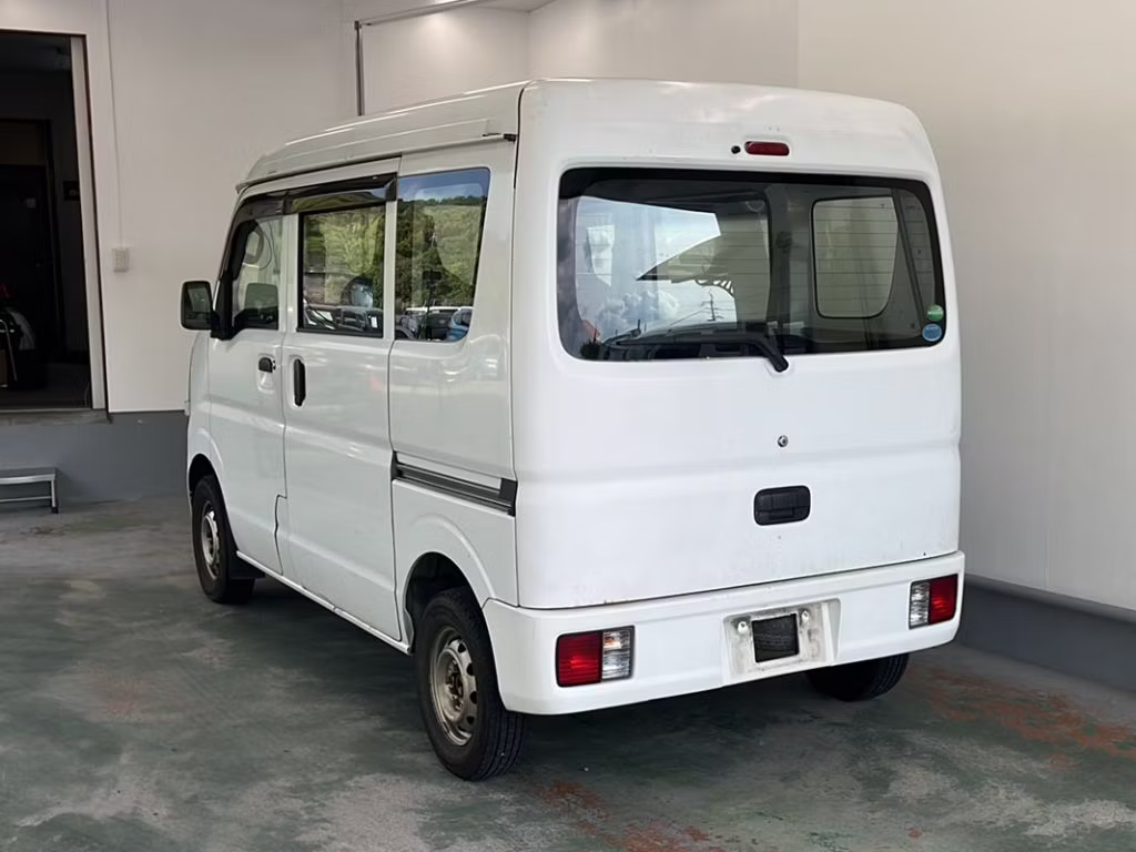 MITSUBISHI MINICAB