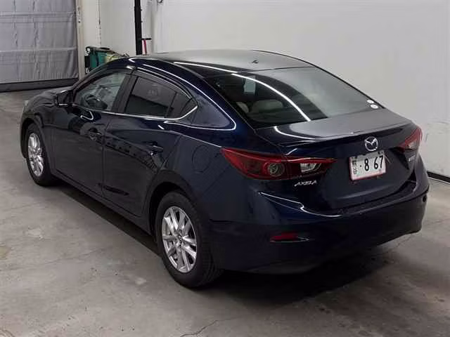MAZDA AXELA