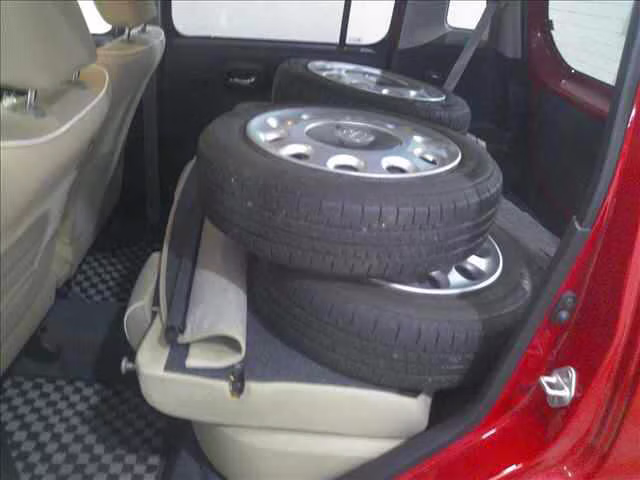 DAIHATSU MIRA COCOA