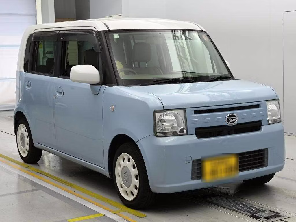 DAIHATSU MOVE CONTE