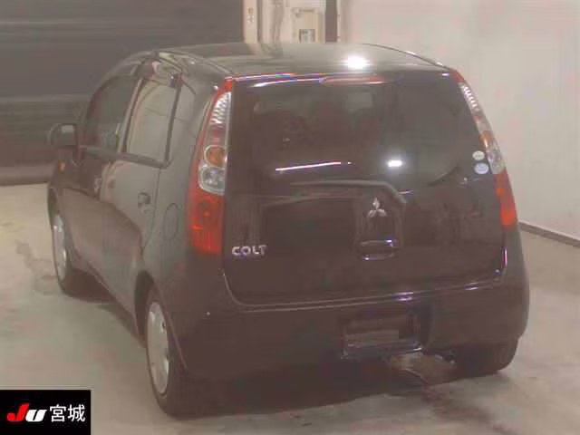 MITSUBISHI COLT