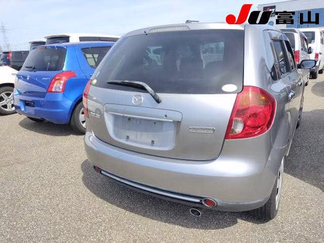 MAZDA VERISA