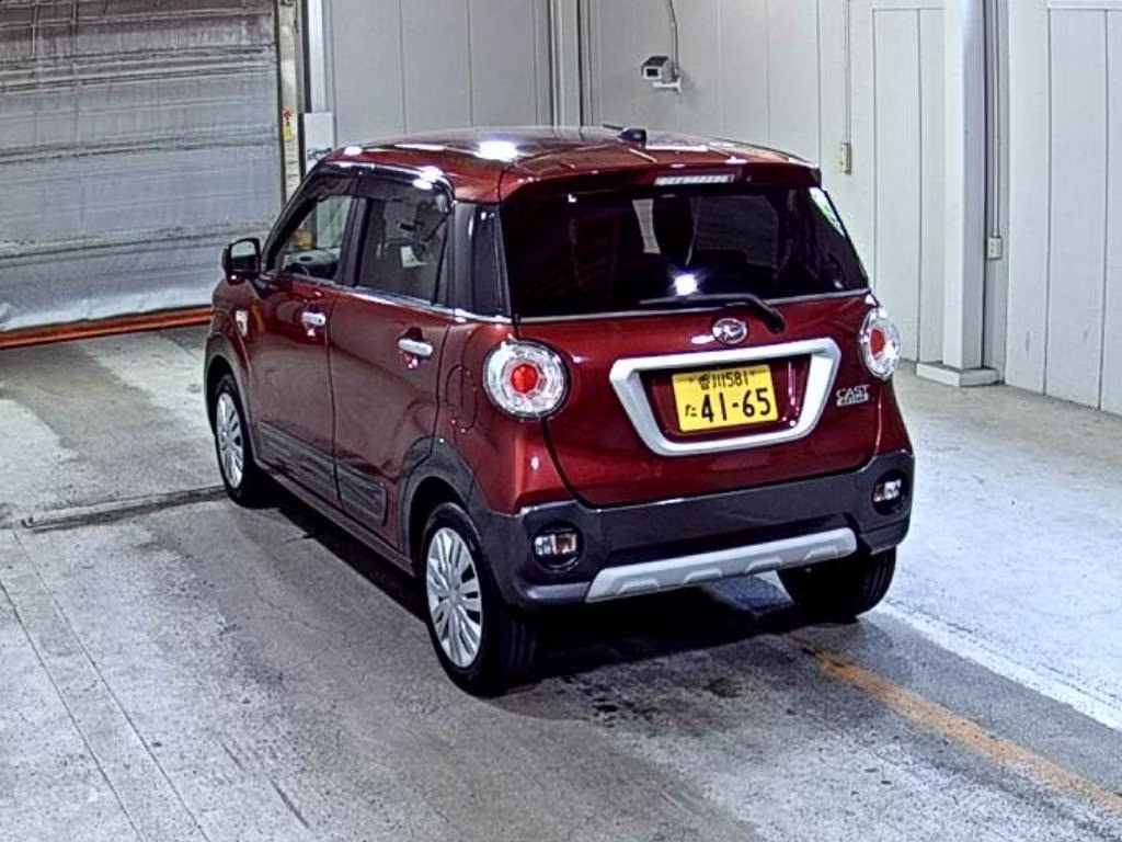 DAIHATSU CAST