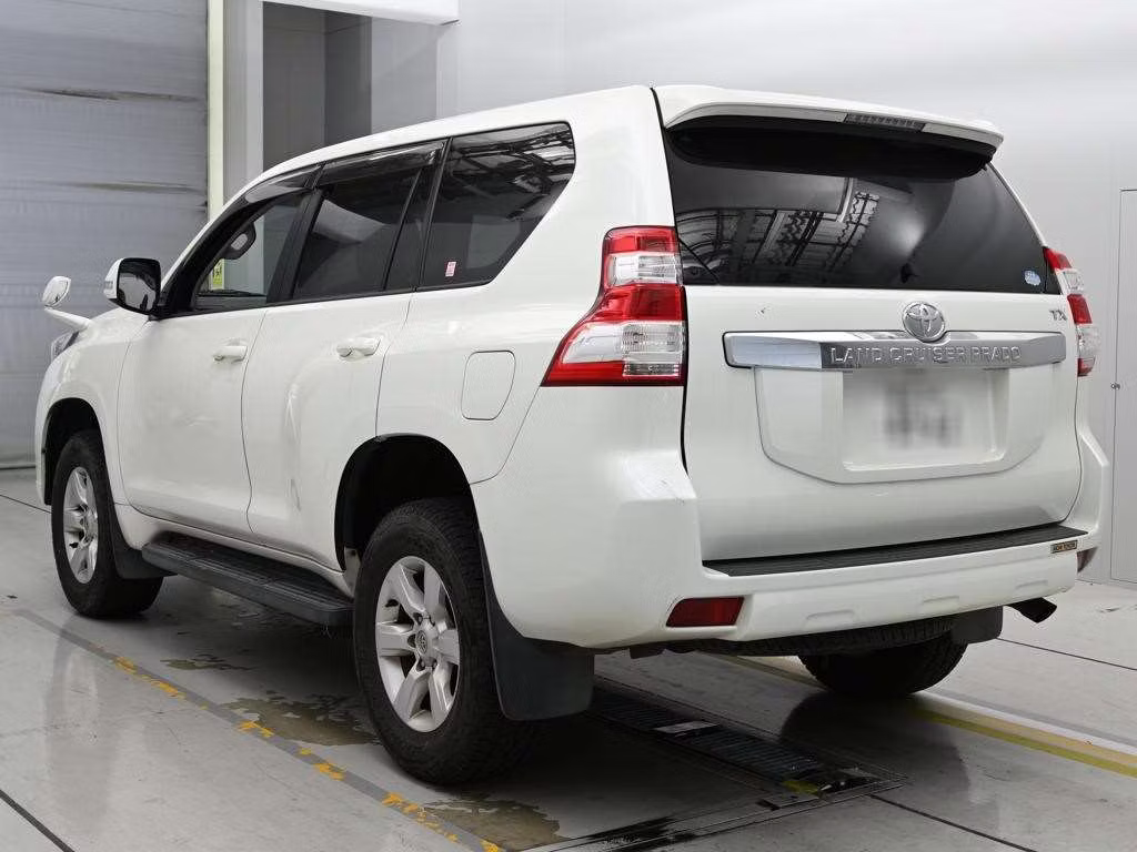 TOYOTA LAND CRUISER PRADO