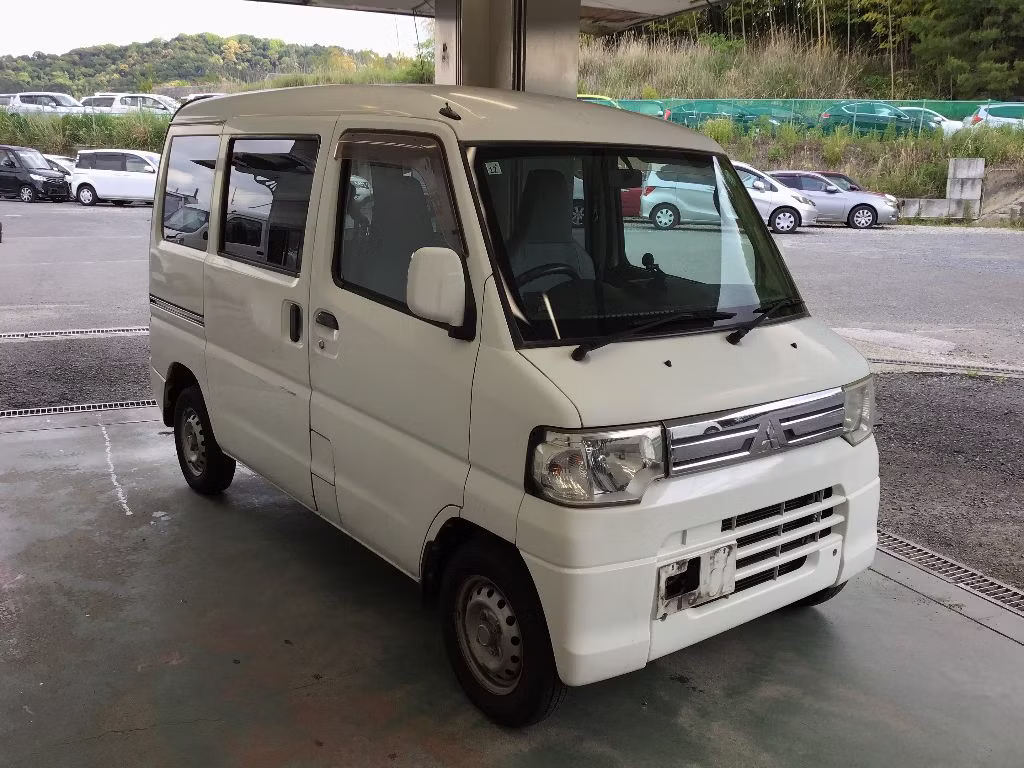 MITSUBISHI MINICAB