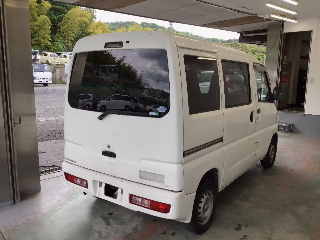 MITSUBISHI MINICAB